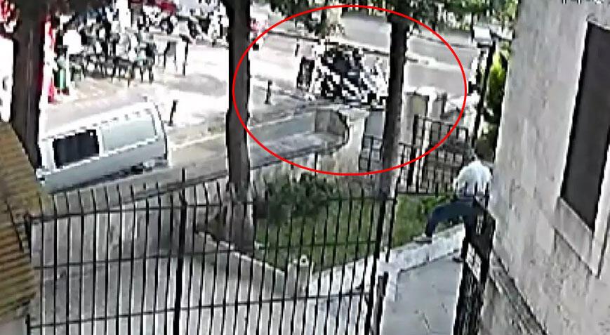 Fatih’te 10 bin dolarlık gasp! 2 şahıs kameraya takıldı