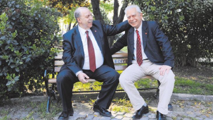 Siyasetin renkli siması yaşamını yitirdi