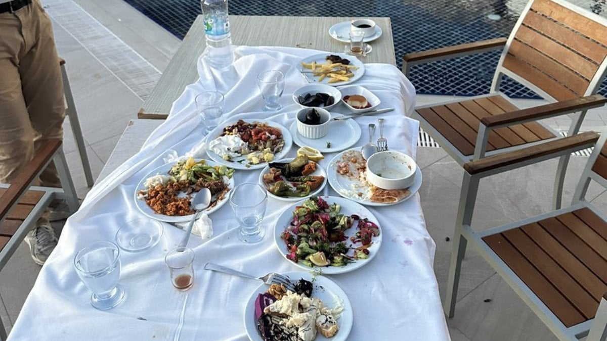 Her şey dahil otelde bırakılan yemek masası tepki çekti