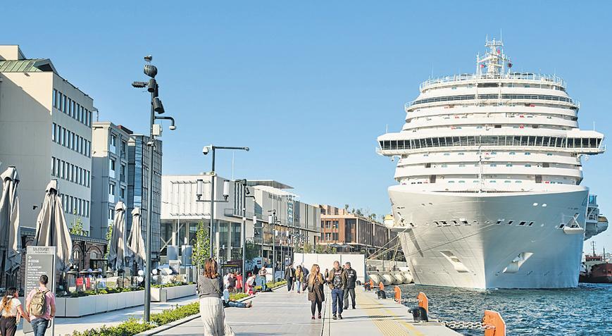 Z kuşağı gemiye bindi; tatilin adresi değişti