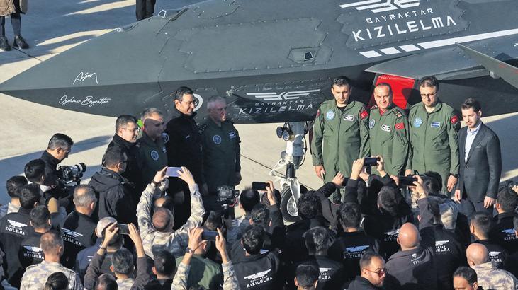 Dünya Havacılık tarihinde ilk! KIZILELMA uçtu MURAD gördü GÖKDOĞAN vurdu